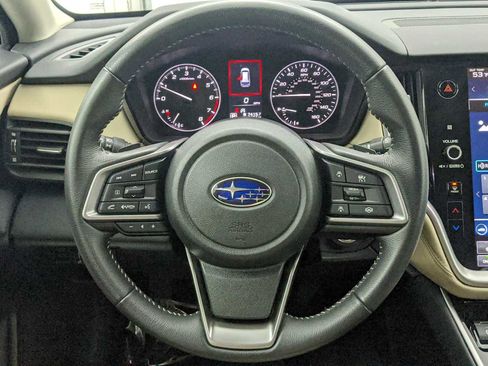 Certified 2025 Subaru Outback Premium image 18