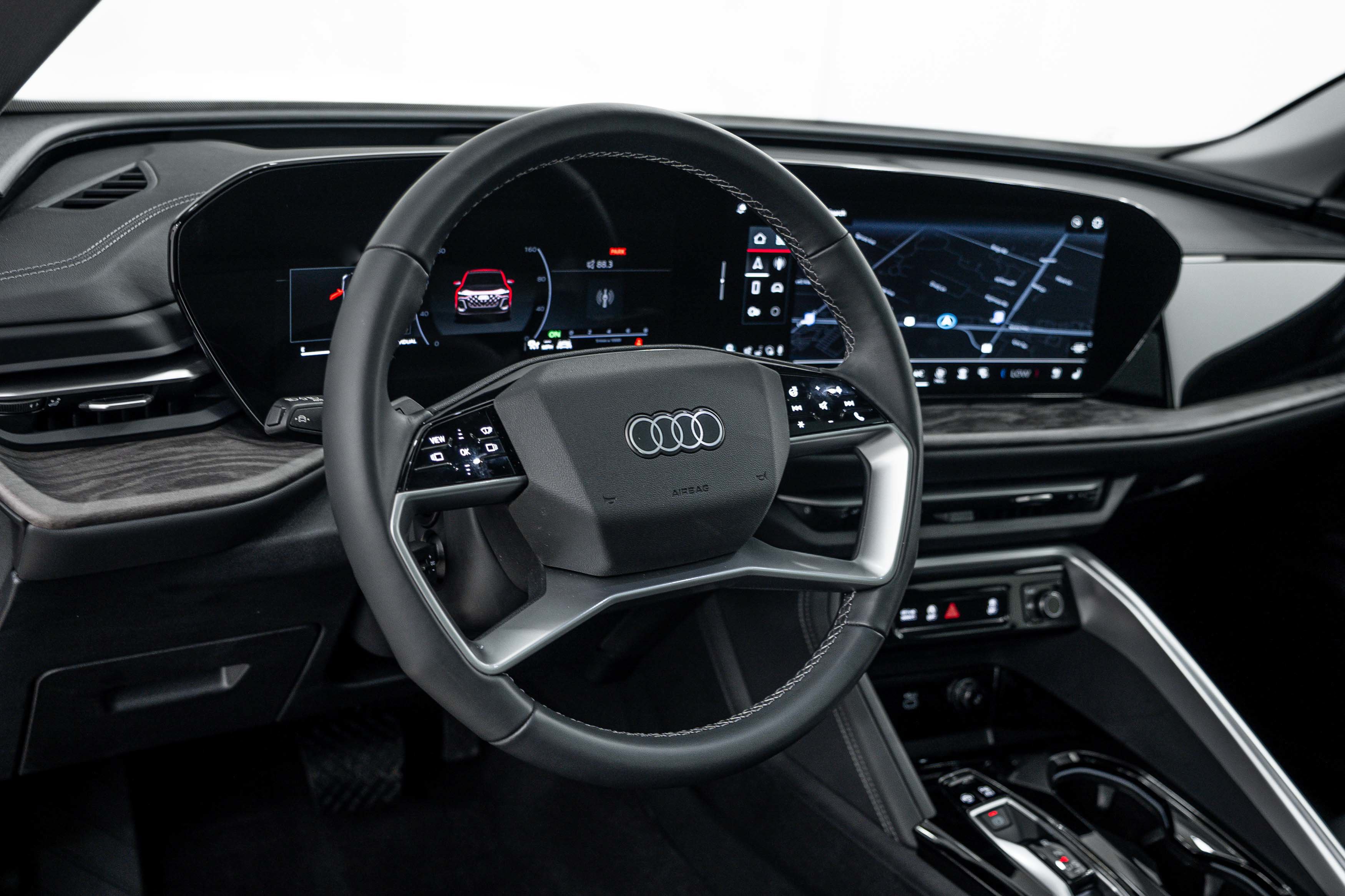 Used 2025 Audi Q5 Premium AWD/4WD image 10