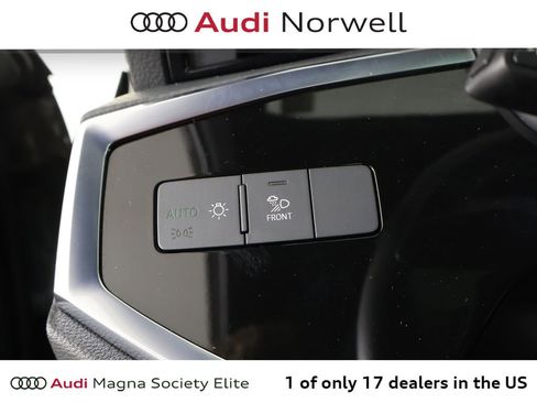Used 2023 Audi Q3 2.0T Premium w/ Convenience Package AWD/4WD image 25