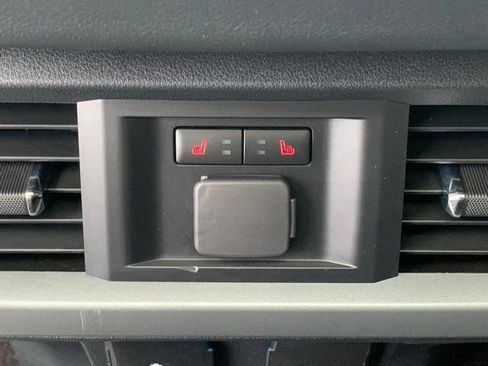 Certified 2022 Ford F150 Lariat w/ Equipment Group 502A High image 19