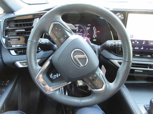 Used 2024 Lexus RX 500h F Sport AWD/4WD image 38