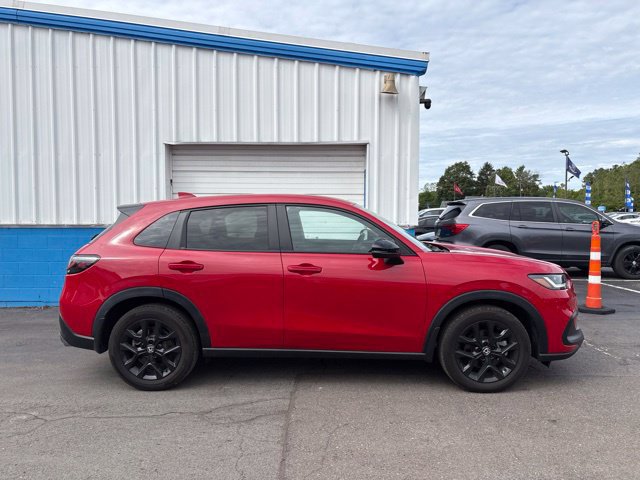Used 2025 Honda HR-V Sport image 1