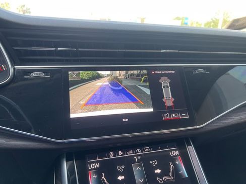 Used 2019 Audi Q8 Premium w/ Convenience Package AWD/4WD image 7