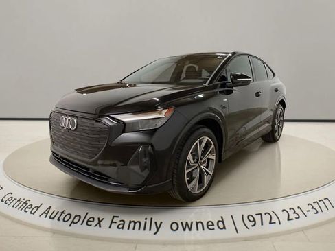 Used 2024 Audi Q4 e-tron Premium Plus w/ Premium Plus image 1