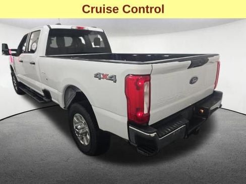 Used 2024 Ford F250 XLT AWD/4WD image 8