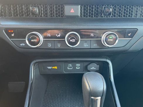 Certified 2024 Honda CR-V EX image 13