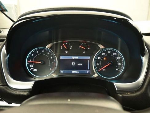 Used 2023 Chevrolet Traverse LT image 15