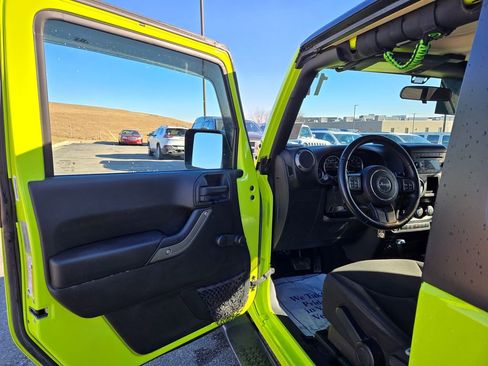 Used 2017 Jeep Wrangler Sport w/ Connectivity Group image 10