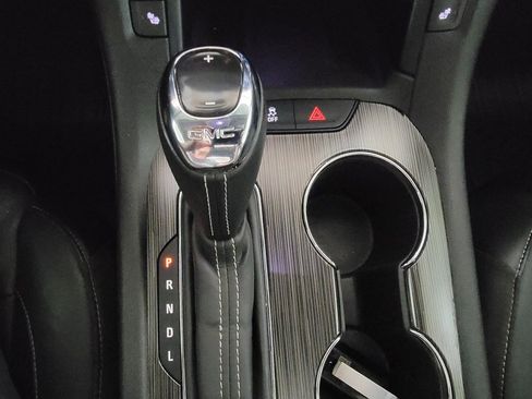 Used 2019 GMC Acadia SLT AWD/4WD image 18
