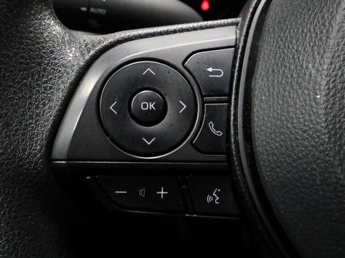 Used 2025 Toyota RAV4 XLE image 26