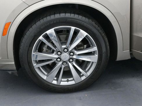 Used 2022 Cadillac XT6 Premium Luxury image 43