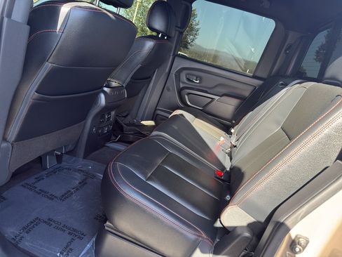 Used 2023 Nissan Titan PRO-4X w/ Pro-4x Convenience Package AWD/4WD image 19
