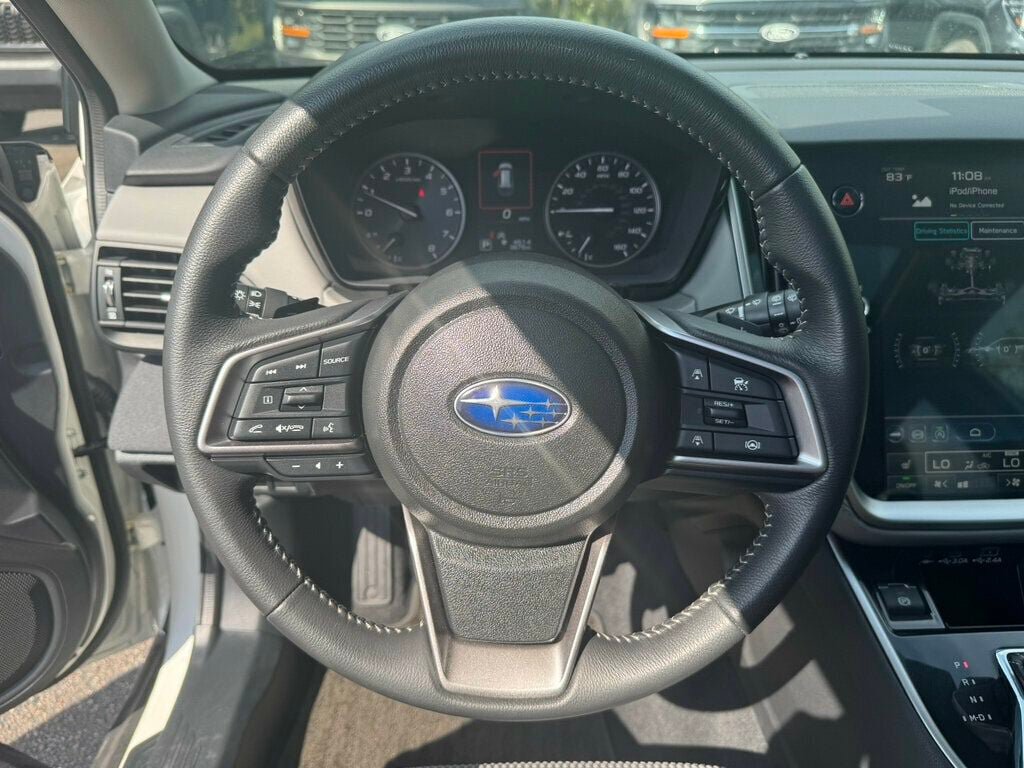 Used 2025 Subaru Outback Premium AWD/4WD image 5