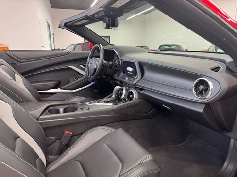 Used 2022 Chevrolet Camaro SS RWD image 18