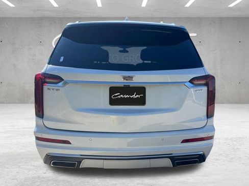 Used 2022 Cadillac XT6 Premium Luxury FWD image 17