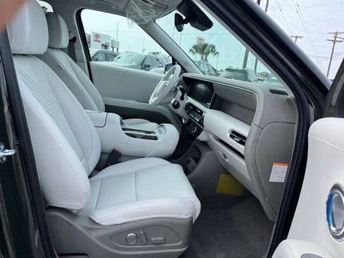 New 2026 Hyundai Palisade SEL Premium FWD image 23