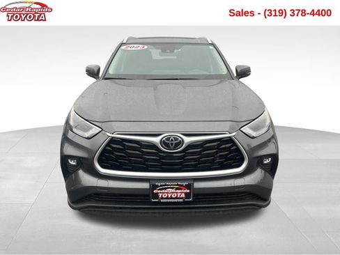 Used 2023 Toyota Highlander XLE w/ Protection Package #3 (TMS) image 10