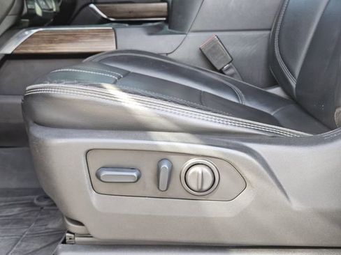 Used 2022 Chevrolet Silverado 3500 High Country image 24