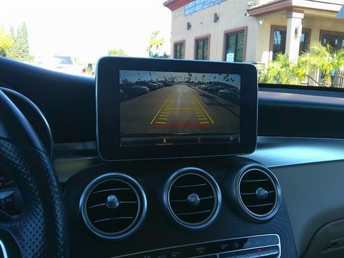Used 2019 Mercedes-Benz GLC 350e 4MATIC image 30