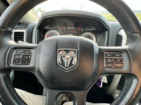 Used 2019 RAM 1500 Big Horn image 32