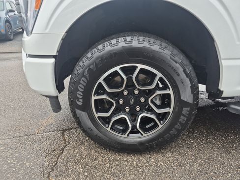 Certified 2023 Ford F150 XLT w/ Equipment Group 302A High image 11