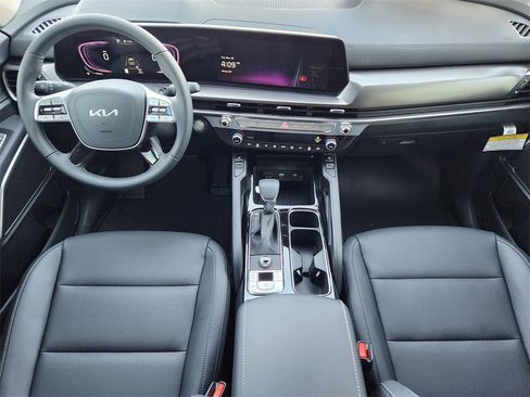 New 2025 Kia Telluride S image 18