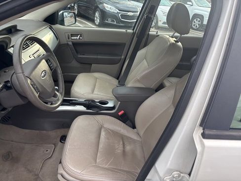 Used 2011 Ford Focus SEL w/ 301A Rapid Spec Order Code image 13