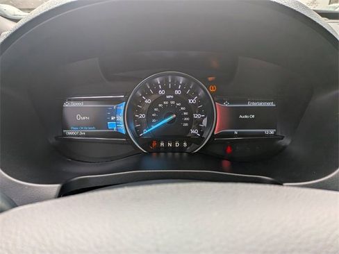 Used 2019 Ford Explorer XLT w/ Equipment Group 202A image 15