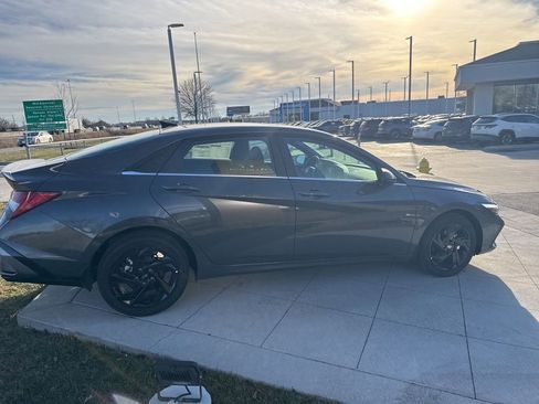 New 2026 Hyundai Elantra SEL Sport Premium image 8