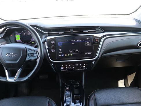 Used 2023 Chevrolet Bolt EUV LT w/ Convenience Package FWD image 14