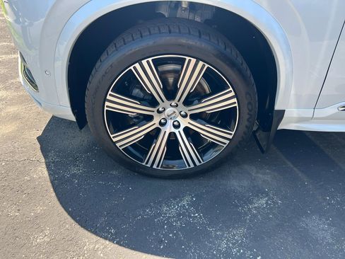 Used 2023 Volvo XC90 B6 Ultimate w/ Protection Package AWD/4WD image 29