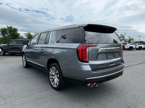 Used 2022 GMC Yukon XL Denali AWD/4WD image 4