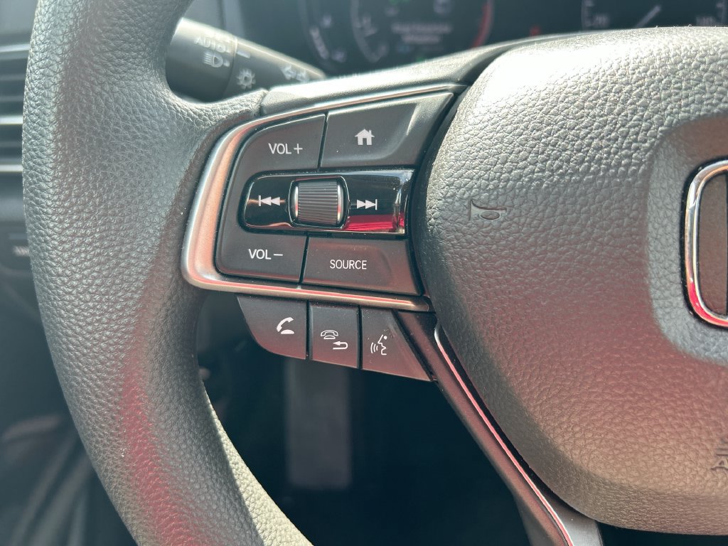 Used 2018 Honda Accord LX image 15