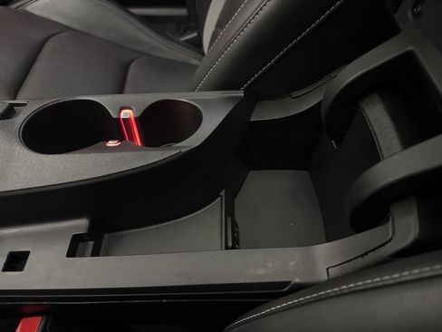 Used 2018 Chevrolet Camaro SS RWD image 37