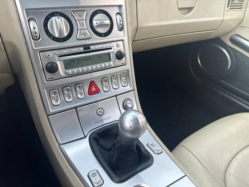 Used 2007 Chrysler Crossfire Limited RWD image 9