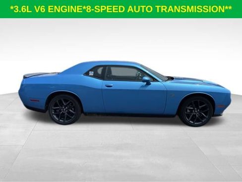 Used 2023 Dodge Challenger SXT w/ Blacktop Package RWD image 5