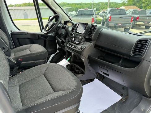 Used 2024 RAM ProMaster 2500 w/ Safety Group FWD image 46