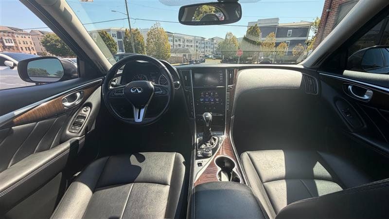 Used 2019 INFINITI Q50 Luxe w/ Essential Package (3.0T Luxe) AWD/4WD image 22