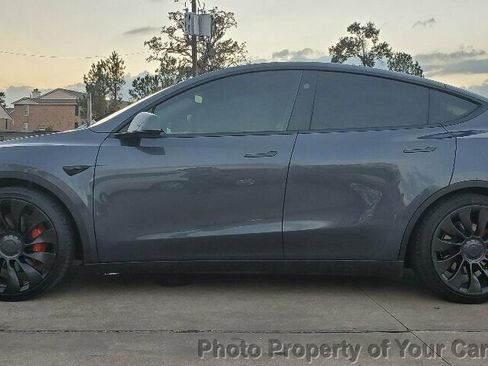 Used 2023 Tesla Model Y Performance image 26