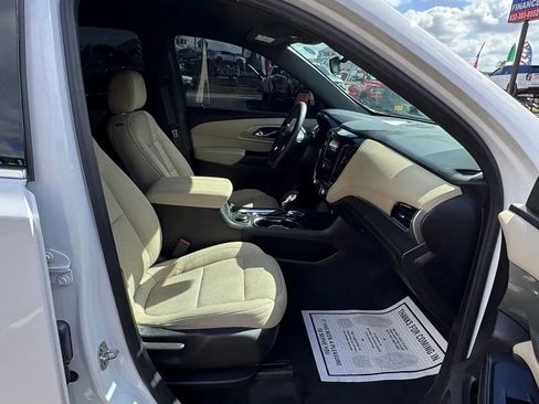 Used 2023 Chevrolet Traverse LS w/ Safety Package FWD image 17
