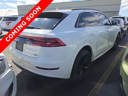 Used 2021 Audi Q8 Premium w/ Black Optic Package image 4