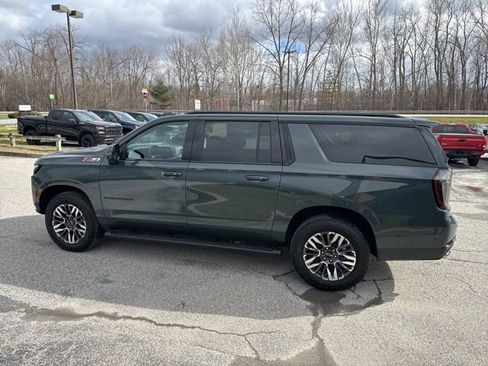 New 2026 Chevrolet Suburban Z71 w/ Z71 Off-Road Package AWD/4WD image 27