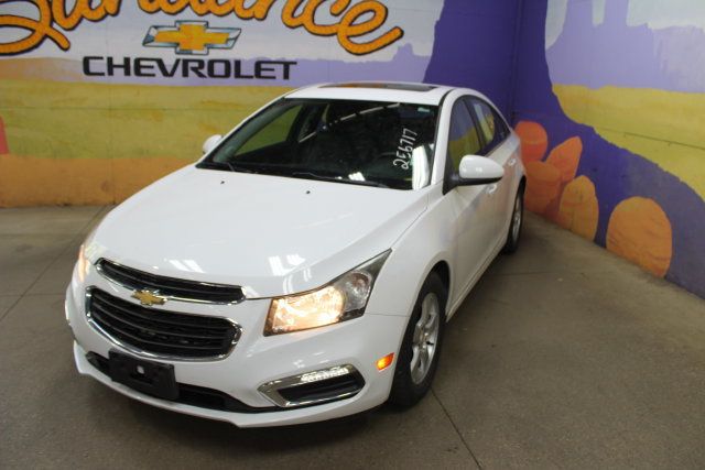 Used 2015 Chevrolet Cruze LT FWD image 4