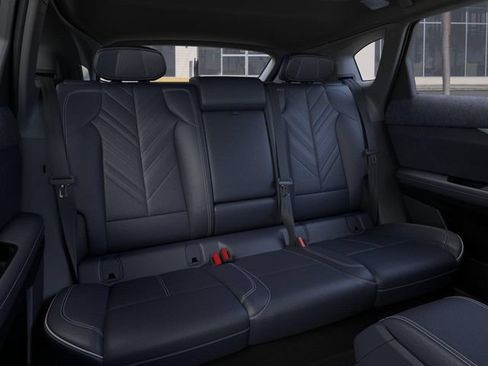 New 2026 Cadillac Optiq Luxury 2 RWD image 17