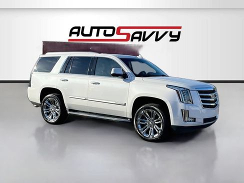 Used 2019 Cadillac Escalade Luxury w/ LPO, Radiant Package RWD image 1