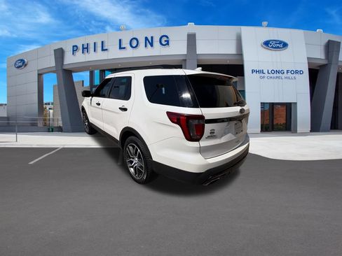 Used 2017 Ford Explorer Sport w/ Equipment Group 401A AWD/4WD image 3