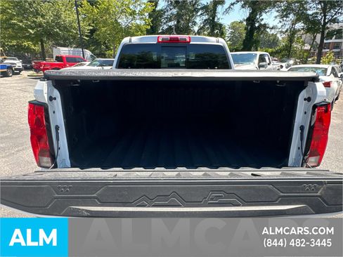 Used 2025 Chevrolet Colorado W/T w/ WT Custom Package AWD/4WD image 21