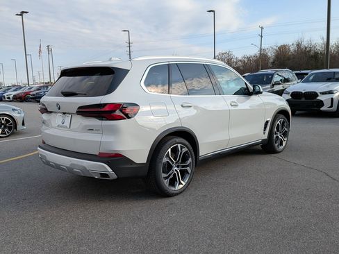 New 2026 BMW X5 xDrive40i image 3
