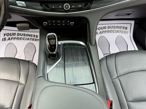 Used 2019 Buick Enclave Premium w/ Experience Buick Package image 29