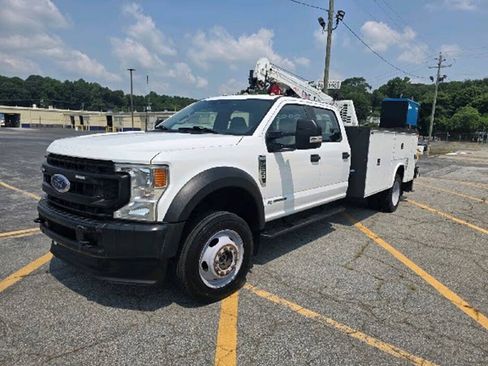 Used 2022 Ford F550 4x4 Crew Cab Super Duty w/ Power Equipment Group image 3